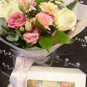 Florist choice handtied and cupcakes