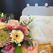 Florist choice hatbox with pamper box